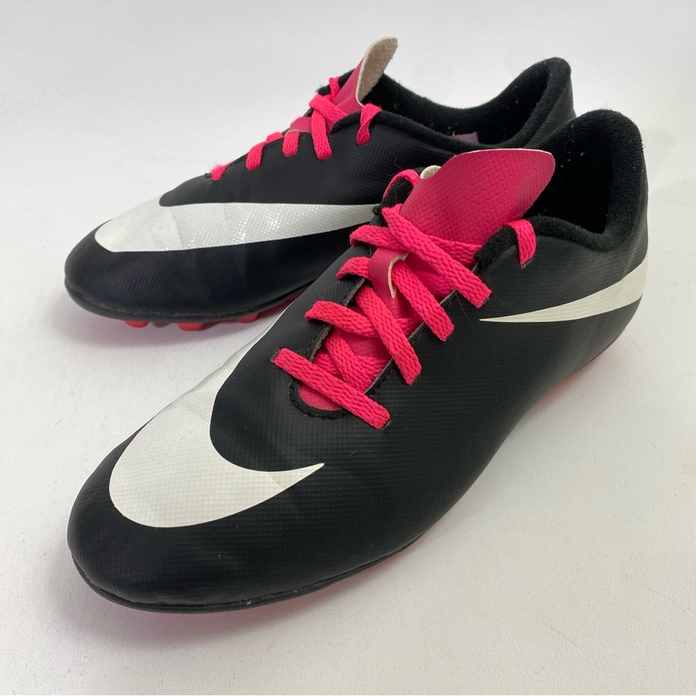 Nike JR Bravata FG Black / Pink 749906-016 - Youth Size 3Y Soccer Cleats